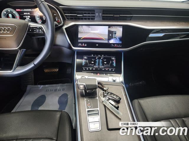 Audi A6 2021 — ფოტო 15/20