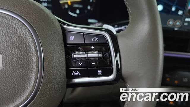 Kia Carnival 2024 — Фото 18/20