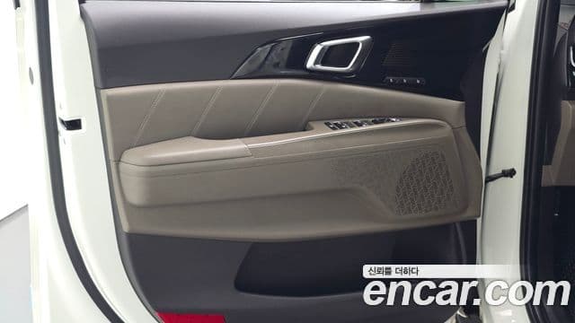 Kia Carnival 2024 — Şəkil 24/38