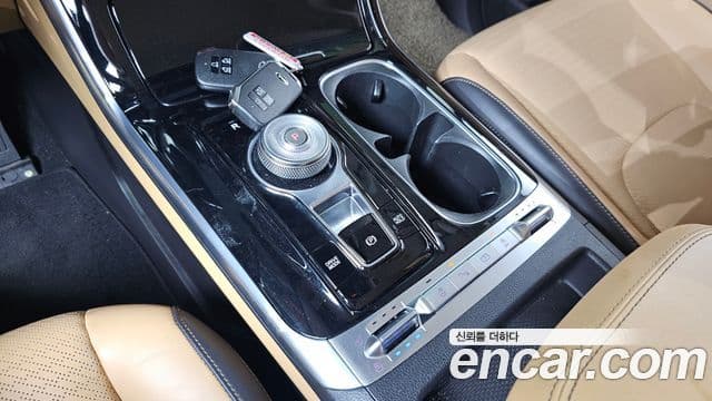 Kia Carnival 2021 — Фото 9/20
