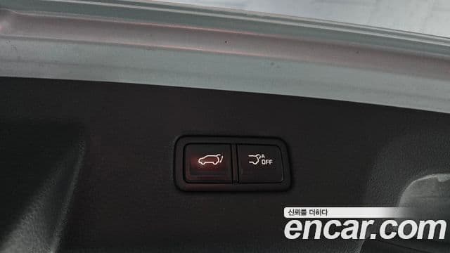 Kia Carnival 2021 — Фото 16/20