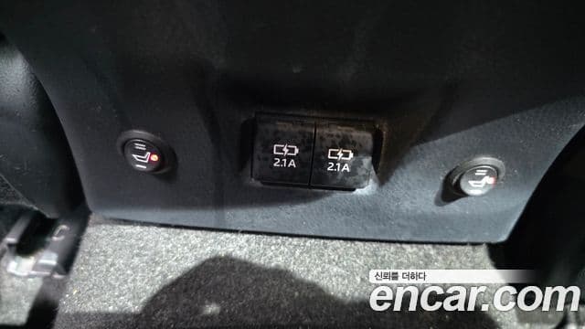 Toyota Camry 2018 — Şəkil 15/33
