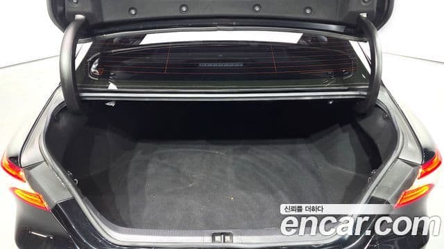 Toyota Camry 2018 — Şəkil 22/33