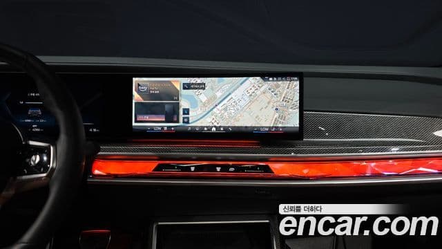 BMW i7 2024 — Photo 9/32