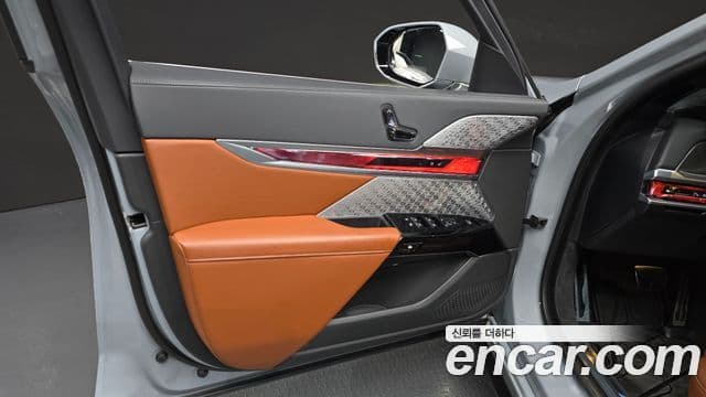 BMW i7 2024 — Photo 18/32