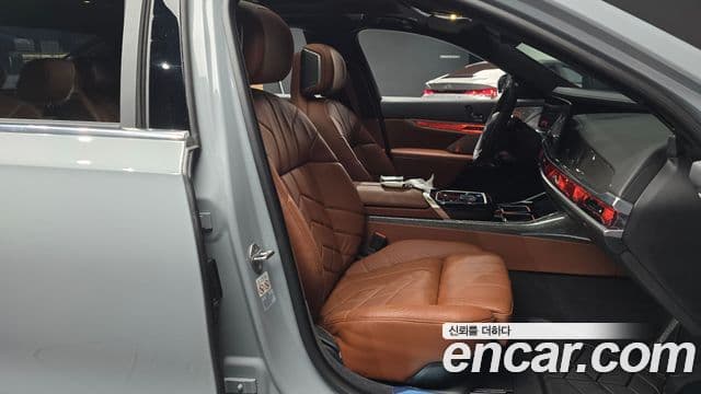BMW i7 2024 — Photo 29/32