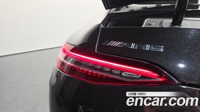 Mercedes-Benz AMG GT 2020 — Şəkil 23/36