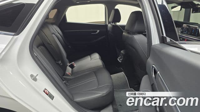 Hyundai Sonata 2022 — Фото 11/20