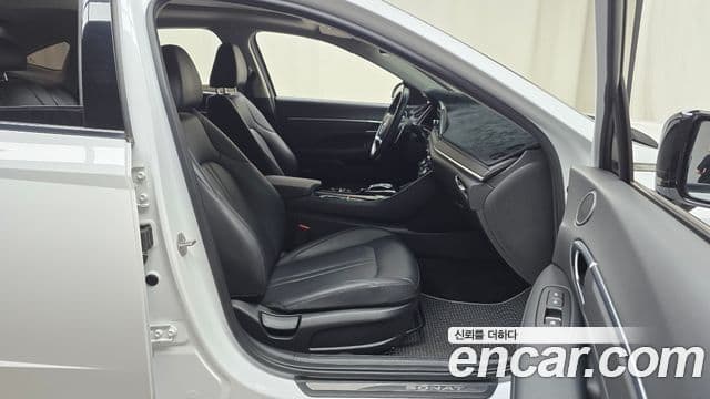 Hyundai Sonata Hybrid 2022 — Şəkil 31/31