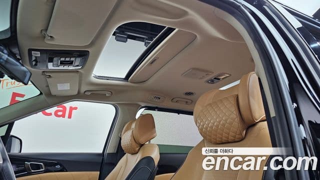 Kia Carnival 2020 — Фото 17/20