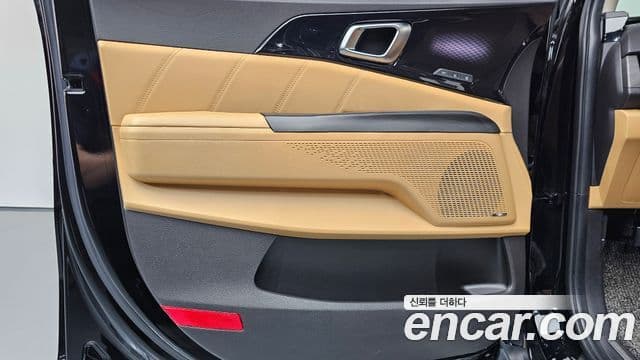 Kia Carnival 2020 — Şəkil 15/38