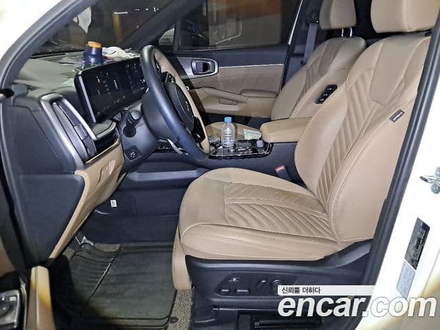 Kia Sorento 2024 — Фото 15/20