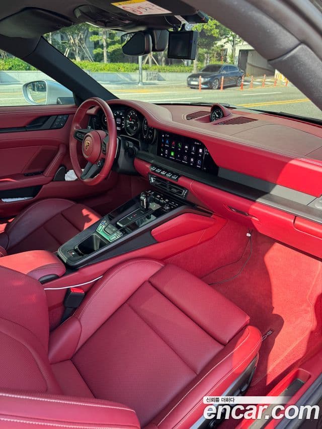 Porsche 911 2024 — Photo 3/11