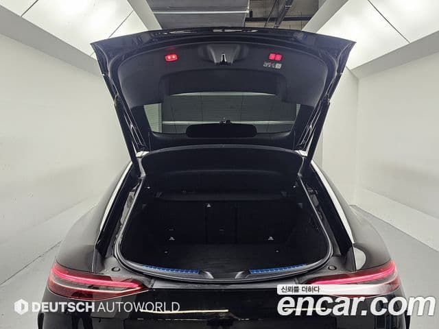 Mercedes-Benz AMG GT 2022 — Фото 18/20