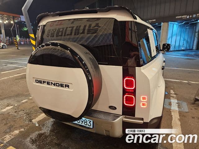 Land Rover Defender 2020 — Şəkil 8/10