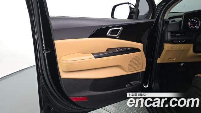 Kia Carnival 2022 — Şəkil 32/32