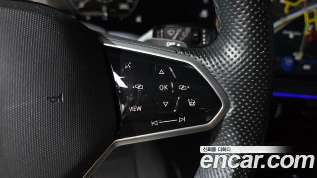 Volkswagen Touareg 2021 — Photo 19/36