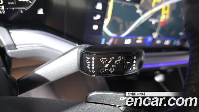 Volkswagen Touareg 2021 — Photo 34/36