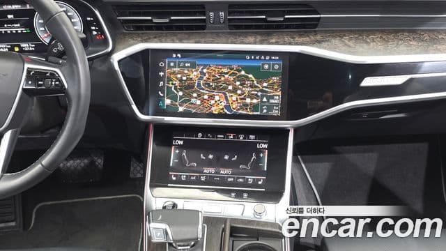 Audi A7 2021 — Photo 16/35