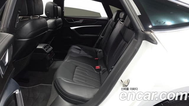 Audi A7 2021 — Photo 31/35