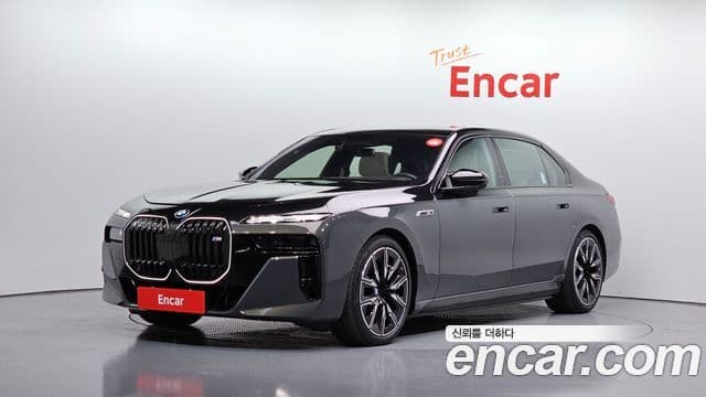 BMW i7 2025 — Photo 34/38