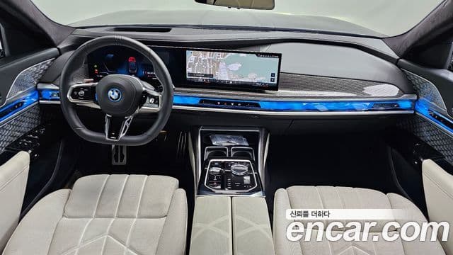 BMW i7 2025 — Photo 28/38