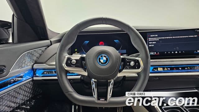 BMW i7 2025 — Photo 35/38