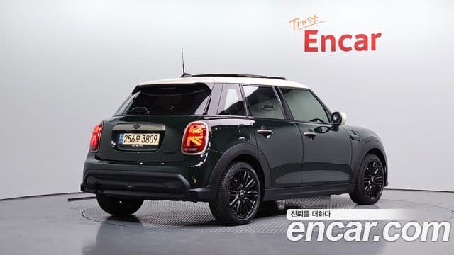 Mini Cooper 2022 — Şəkil 18/30