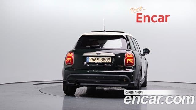 Mini Cooper 2022 — Şəkil 27/30