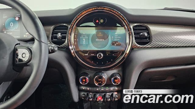 Mini Cooper 2022 — Şəkil 21/30