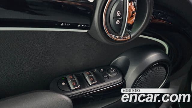 Mini Cooper 2022 — Şəkil 16/30