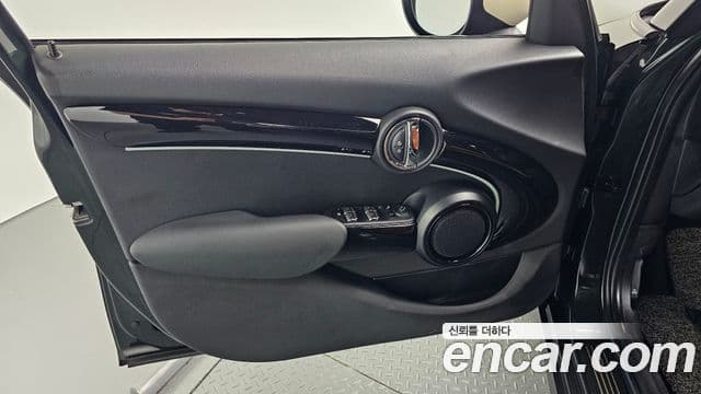 Mini Cooper 2022 — Şəkil 20/30
