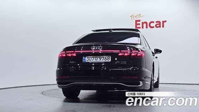 Audi A8 2023 — Фото 4/20
