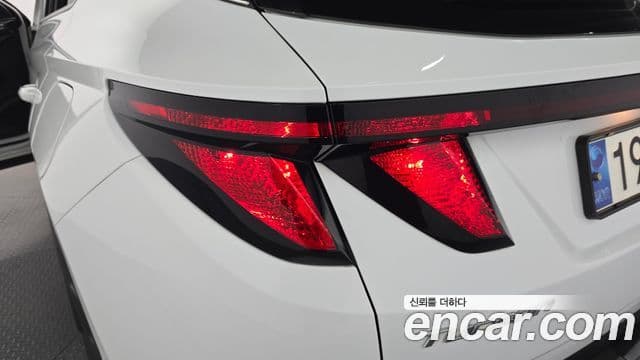 Hyundai Tucson Hybrid 2023 — Şəkil 17/30