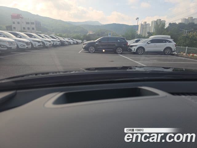 Kia Niro 2022 — Фото 18/20