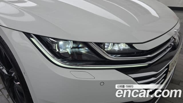 Volkswagen Arteon 2019 — ფოტო 30/34
