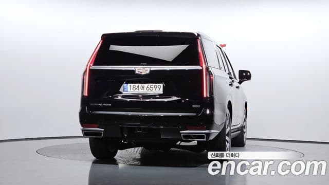 Cadillac Escalade 2021 — Фото 4/20