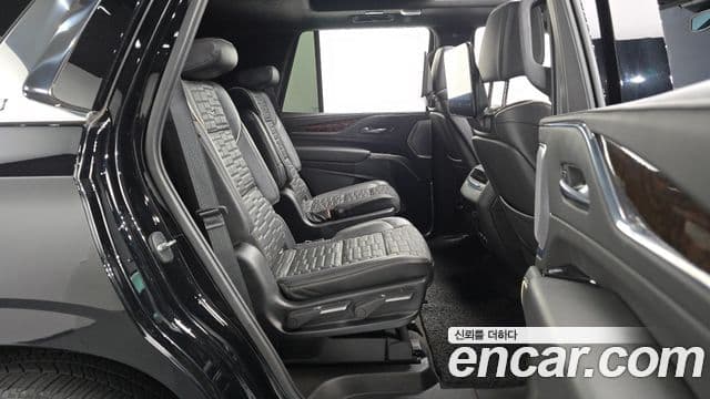 Cadillac Escalade 2021 — Фото 11/20