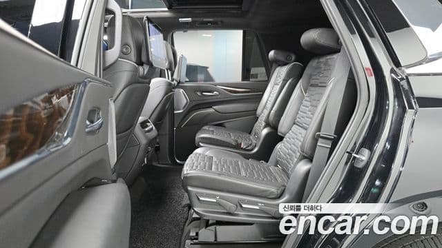 Cadillac Escalade 2021 — Фото 12/20