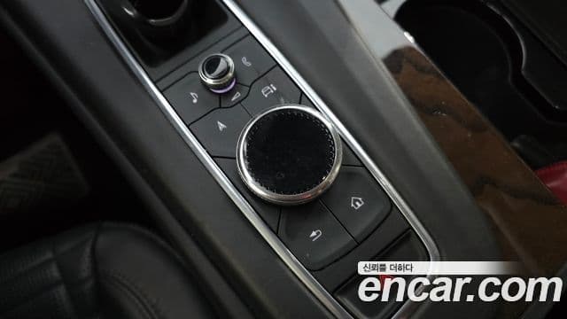 Cadillac Escalade 2021 — Photo 9/33