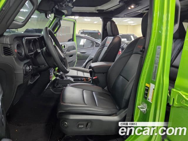 Jeep Wrangler 2025 — Фото 9/20