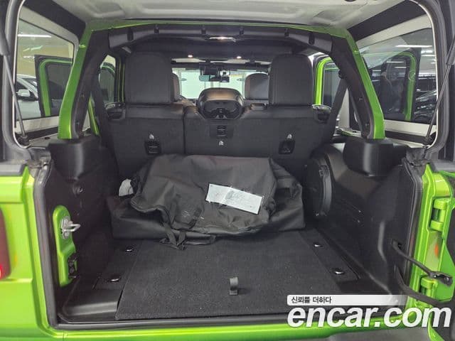 Jeep Wrangler 2025 — Фото 11/20
