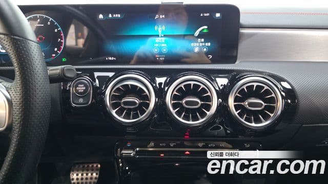 Mercedes-Benz CLA-Class 2020 — Фото 13/20