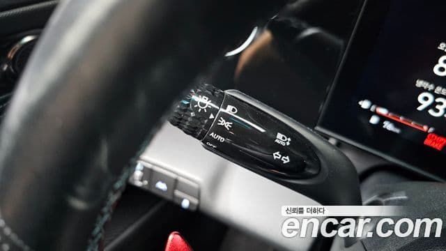 Hyundai The New Avante Hybrid 2022 — Photo 17/37