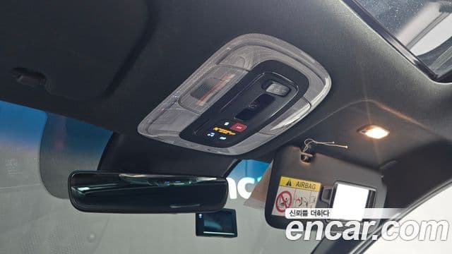 Hyundai The New Avante Hybrid 2022 — Photo 8/37