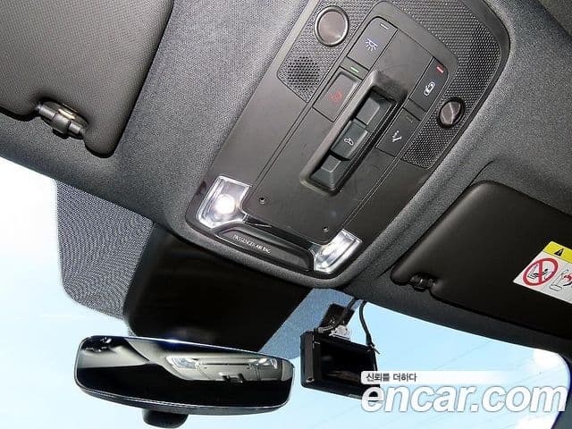 Audi Q3 2023 — ფოტო 15/20