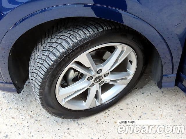 Audi Q3 2023 — ფოტო 2/20