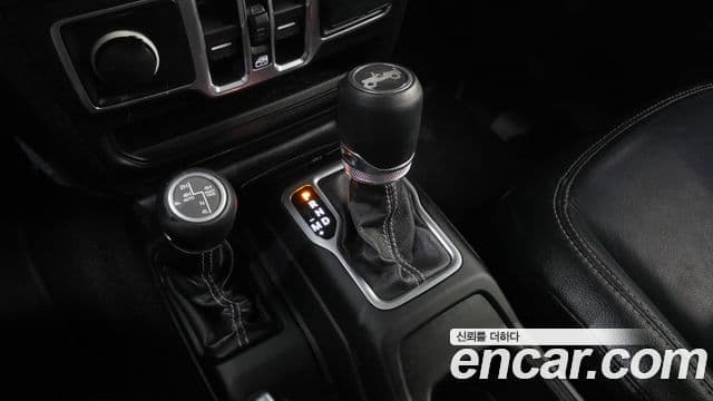Jeep Wrangler 2018 — Photo 11/31