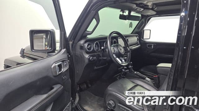 Jeep Wrangler 2018 — Photo 21/31