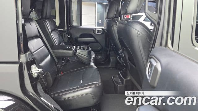 Jeep Wrangler 2018 — Photo 23/31